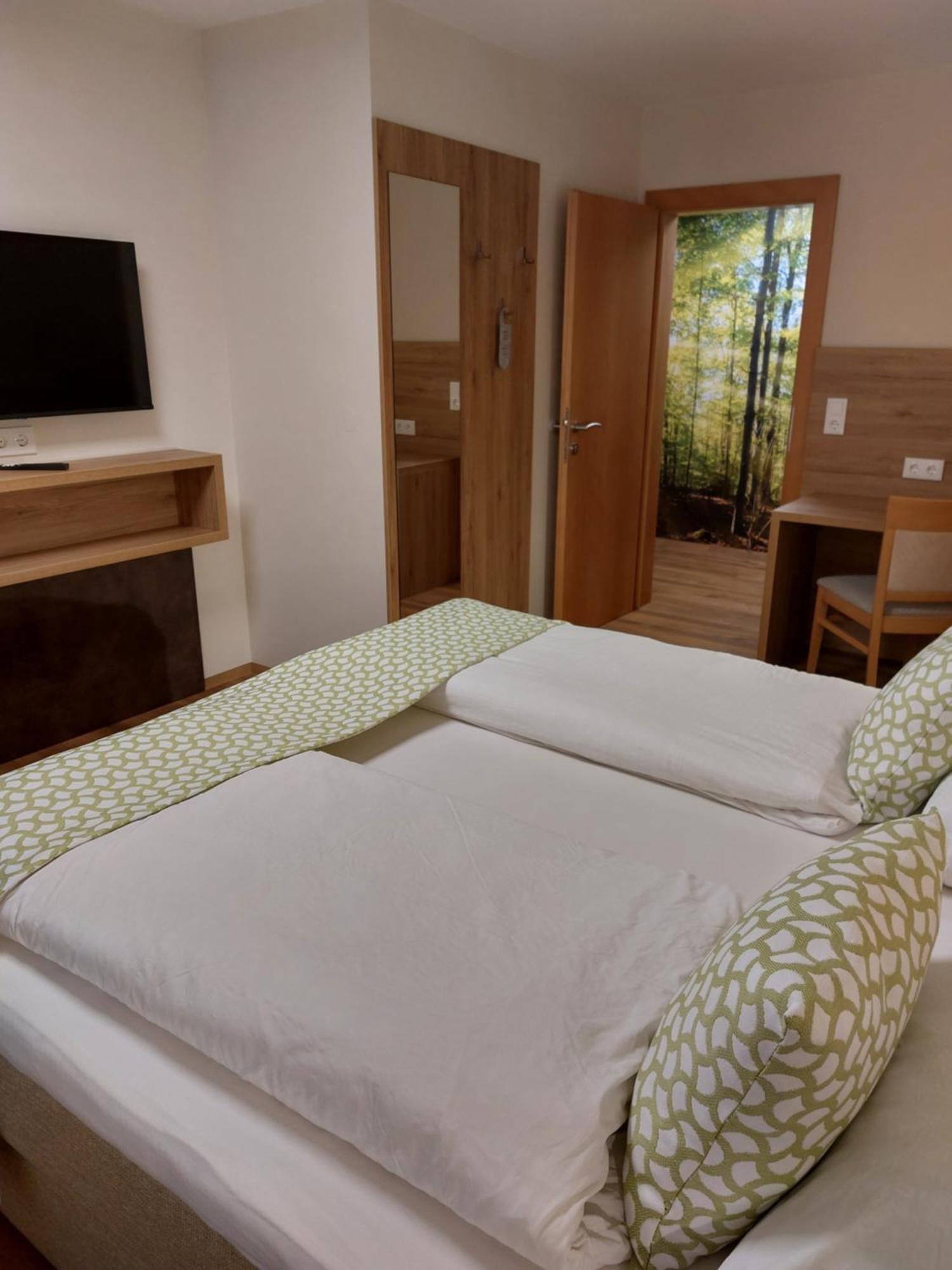 Gasthof Thomann Velden am Woerthersee Luaran gambar